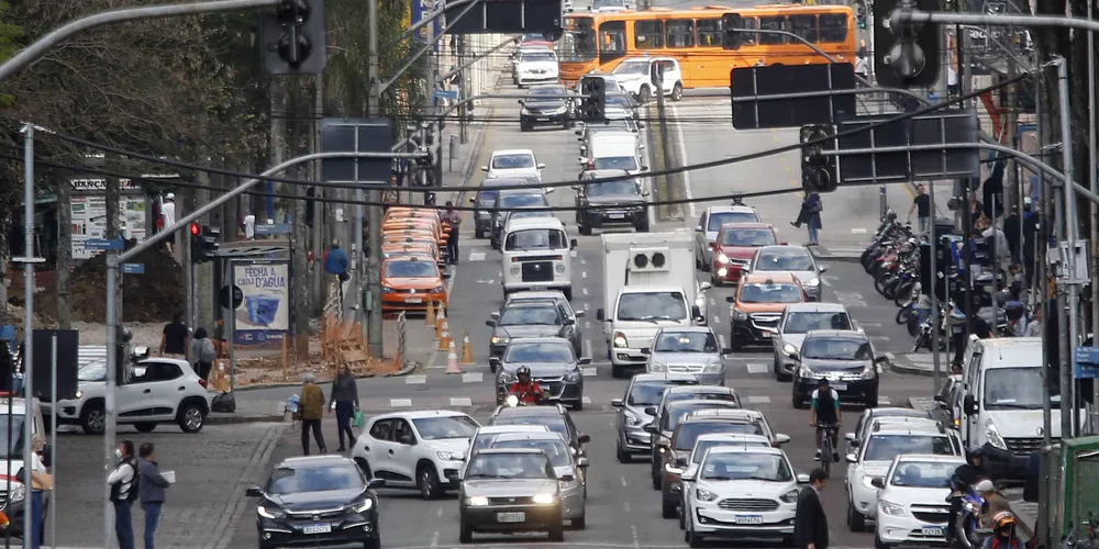 Contribuintes que optaram pelo pagamento parcelado devem quitar terceira parcela do IPVA, nesta sexta-feira (21)