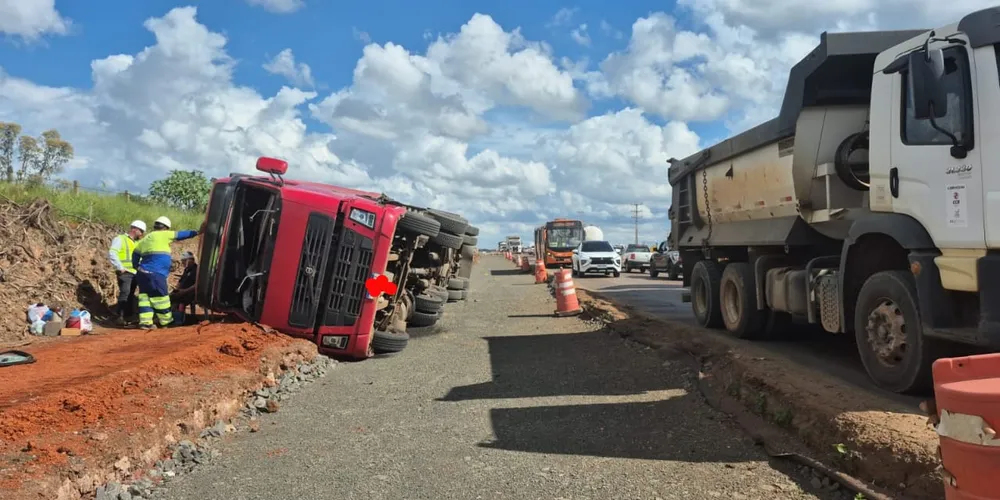 Acidente ocorreu no trecho da PR-151 que passa por obras