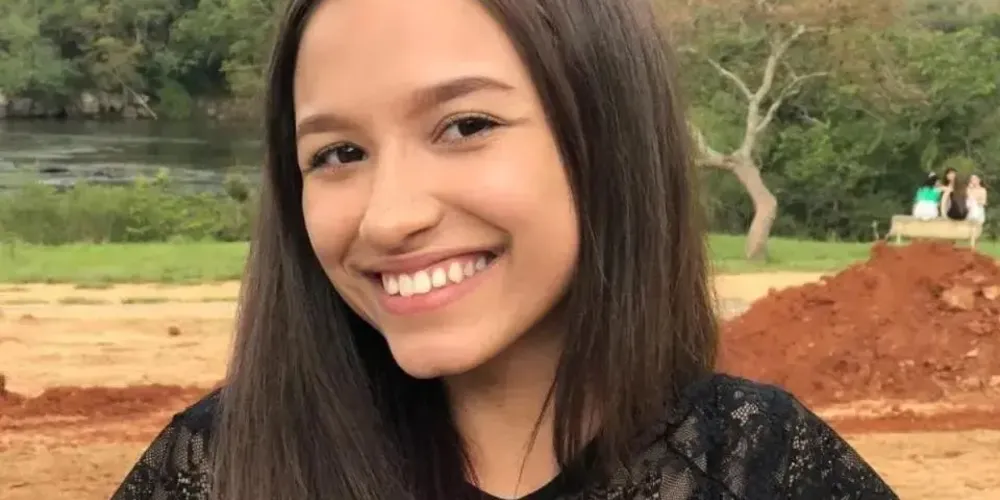 A adolescente Isis Victoria Mizerski, desaparecida desde junho do ano passado