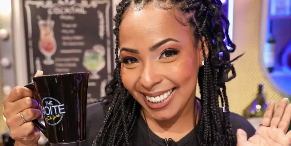 Artista trabalhou como assistente de palco e produtora