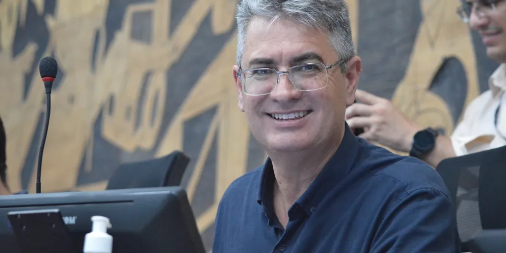 Julio Küller quer modernizar procedimentos do site da Câmara Municipal de Ponta Grossa