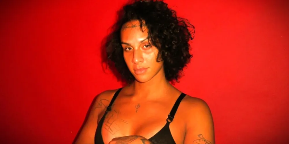 Assessoria de Imprensa da artista se manifestou sobre a internação de Linn da Quebrada