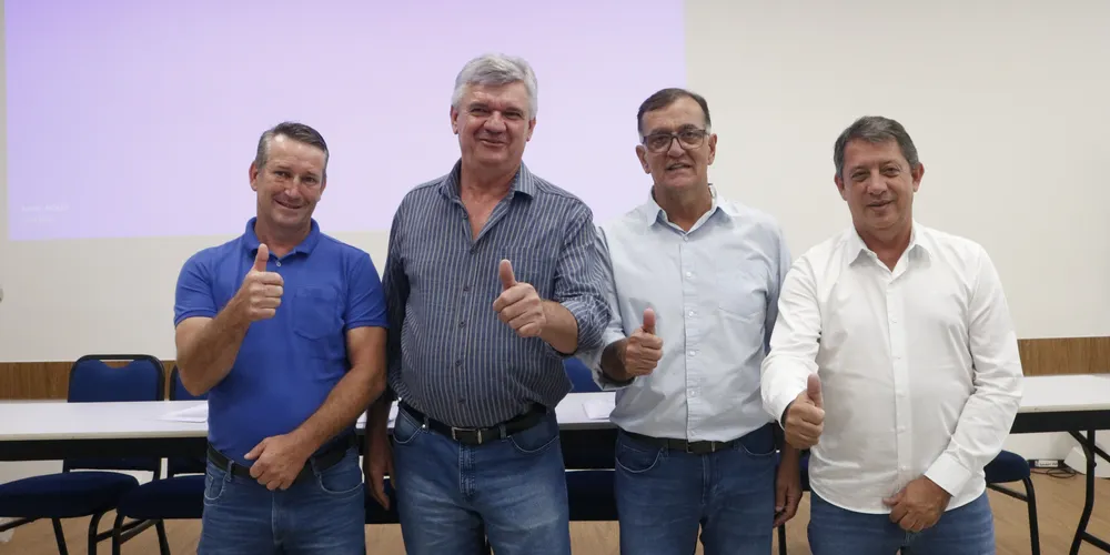 Dimas Vier, Juca Sloboda, Rildo Leonardi e Gerson Nunes, integrantes da diretoria, estiveram presentes na Assembleia