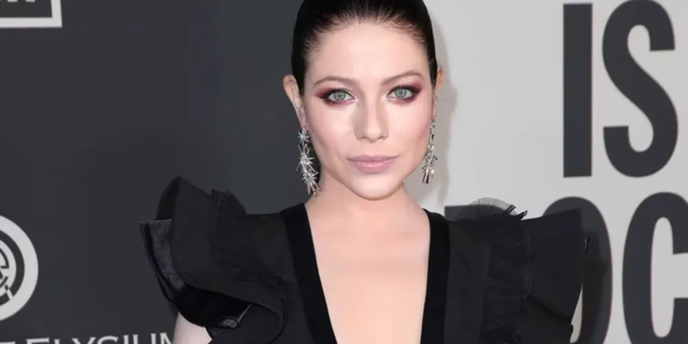 A atriz Michelle Trachtenberg em uma de suas aparições recentes na mídia