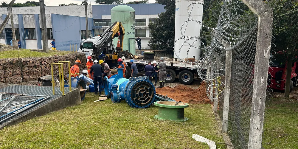 Obras da Sanepar na adutora do Rio Pitangui devem ser finalizadas entre esta terça e quarta-feira (19)