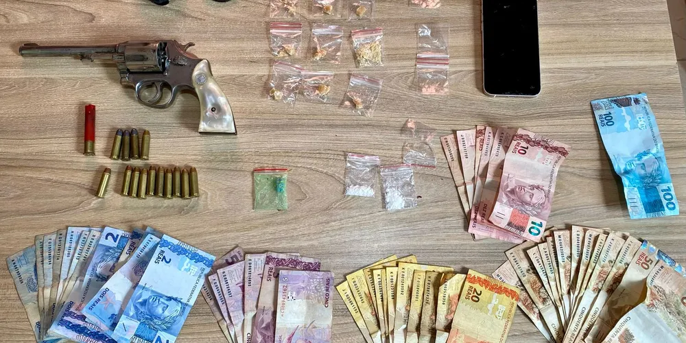 Itens foram levados para a Delegacia de Ipiranga