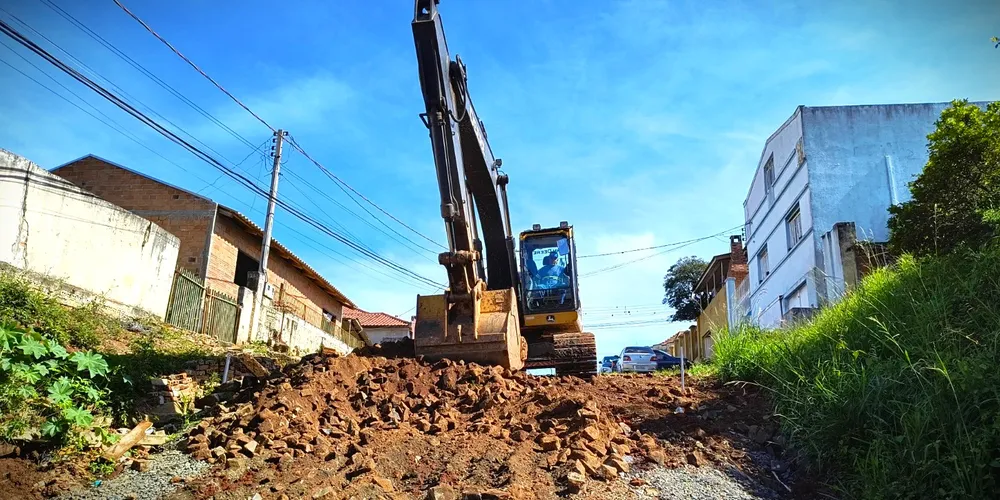Máquinas estão preparadas para iniciar as obras de infraestrutura