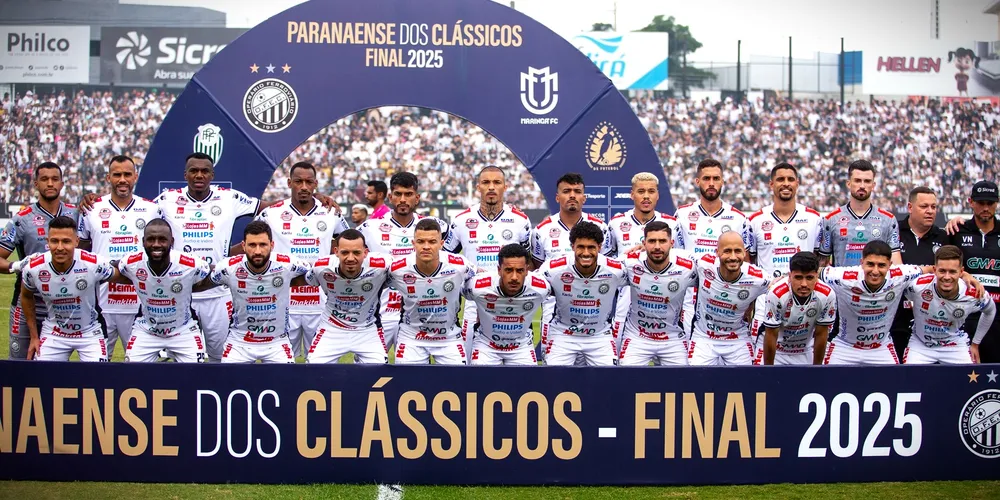 Atleta e alguns membros da comissão técnica do 'Fantasma'