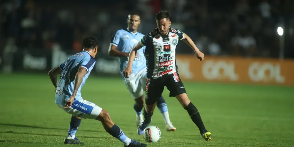 Partida acontece neste sábado no Estádio Germano Krüger