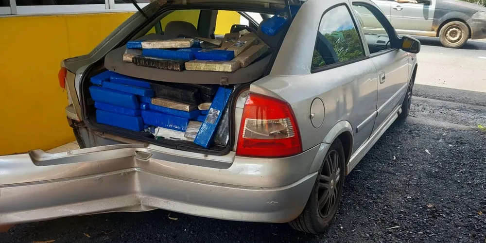 Veículo foi levado para a unidade operacional da PRF