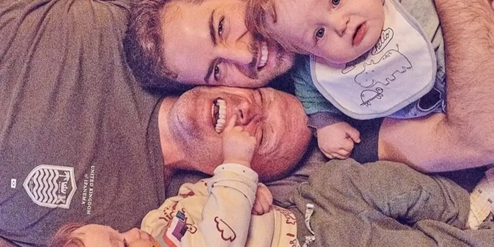 Paulo Gustavo e Thales Bretas tem dois filhos, Romeu e Gael