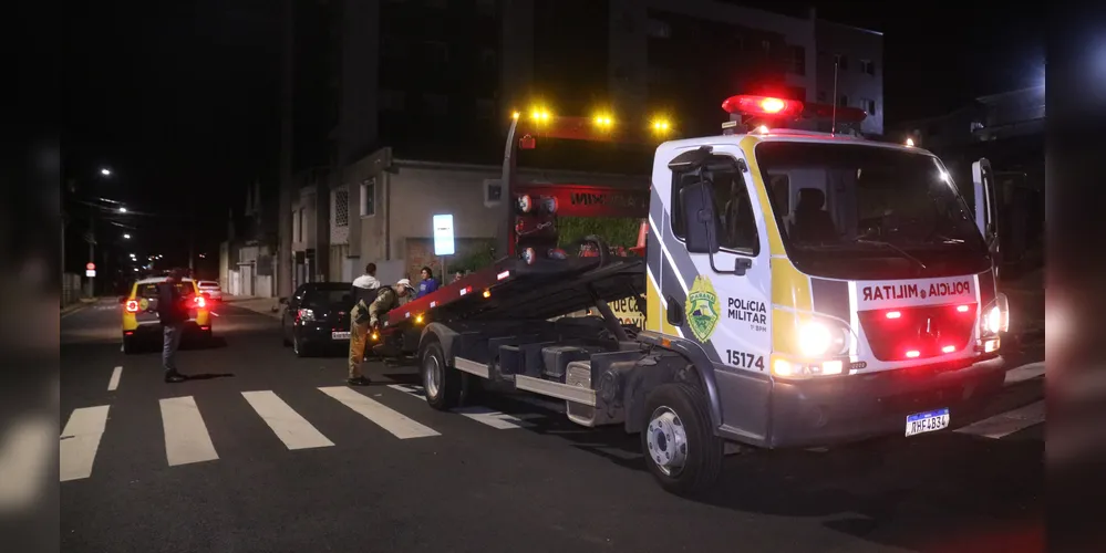 A PM precisou recolher o carro do local