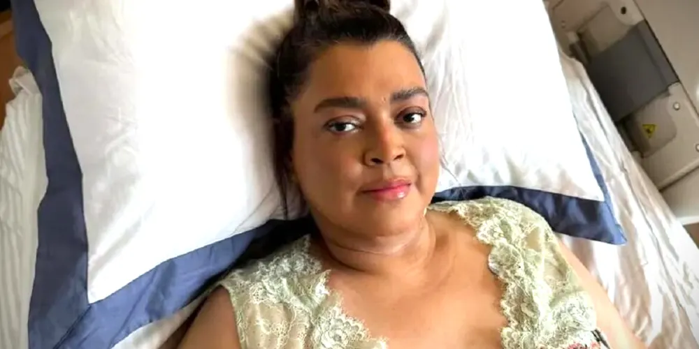 Cantora foi internada nesta segunda-feira (10), em um hospital particular