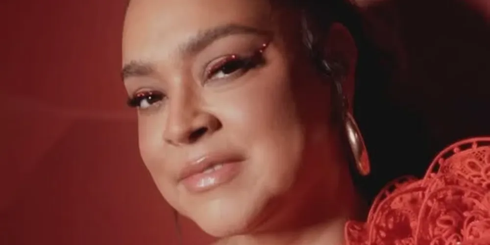 A cantora passou por uma cirurgia de retirada do tumor recentemente