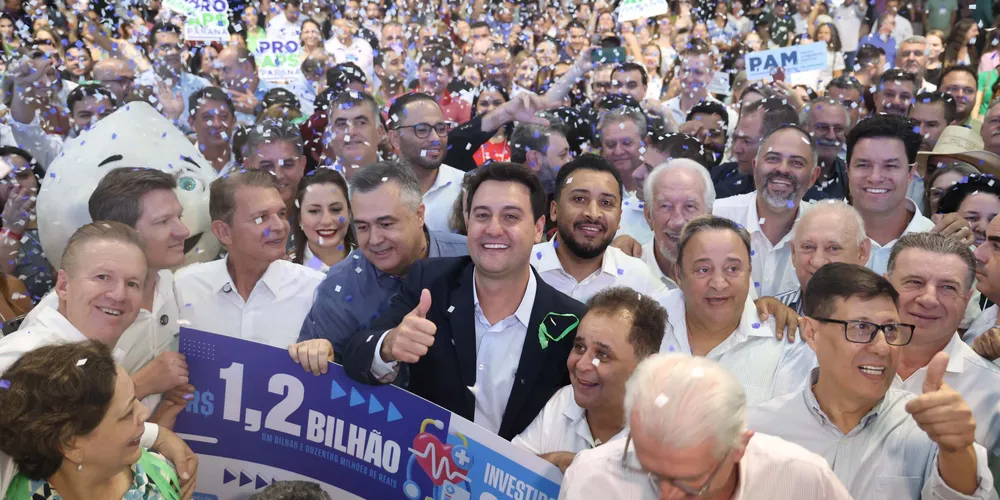 Anúncio de Ratinho Junior foi prestigiado por diversas lideranças e representantes oficiais dos 399 municípios do Paraná