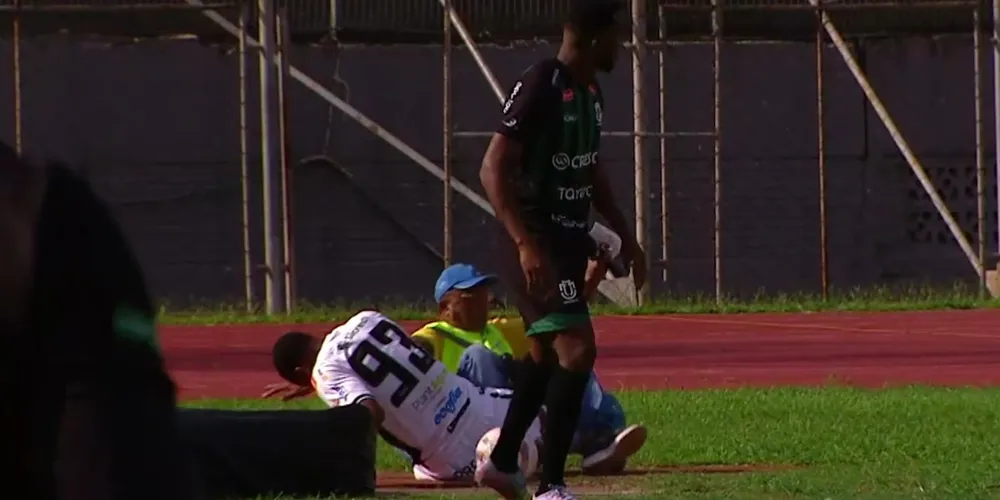 Allan Godói perdeu o equilíbrio e atingiu Nivaldo Agda, da rádio Bada 1