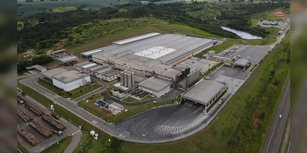 A Unium tem capacidade de produzir mais de 4 milhões de litros de leite por dia