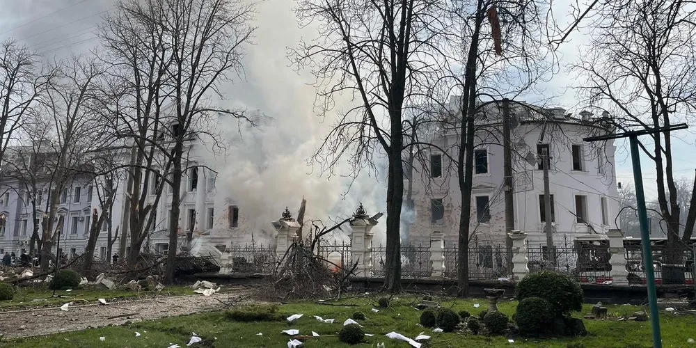 Cidade de Sumy teve infraestruturas destruídas devido aos ataques