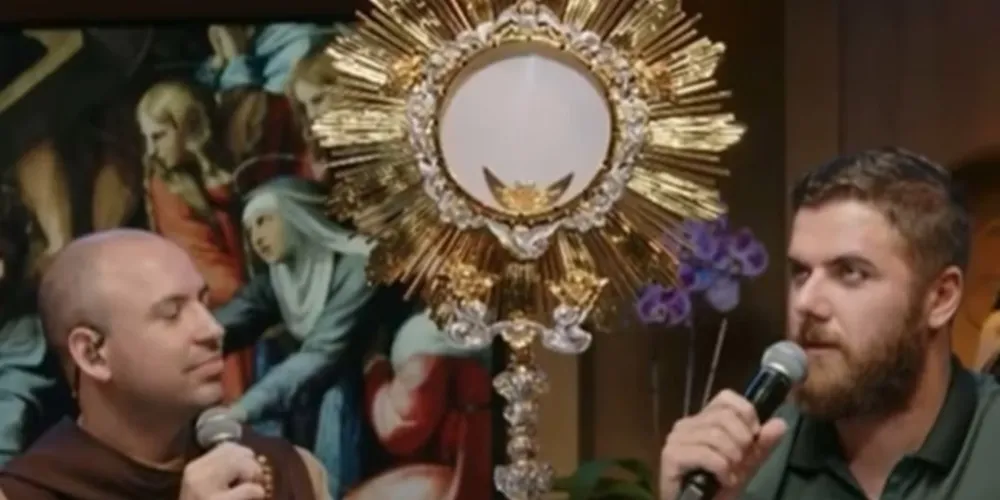 O cantor conversou com Frei Gilson durante a live desta quinta-feira