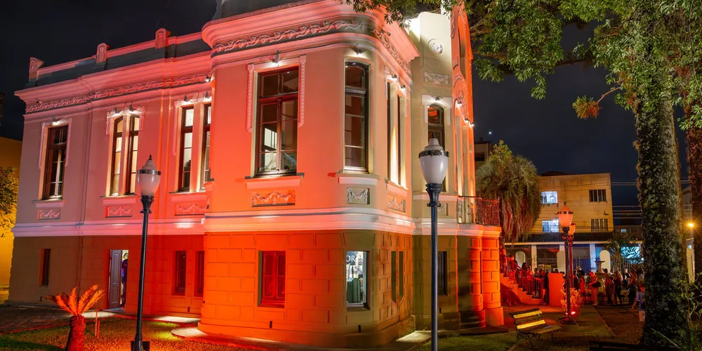 Uma noite na Villa Hilda tem recebido grande público a cada edição