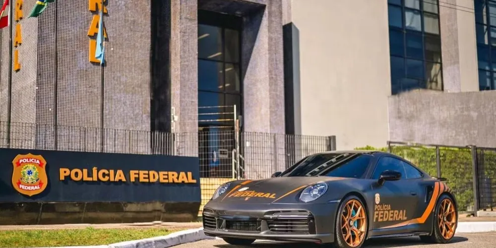 Carro conta com motor biturbo de 580 cv e aceleração de 0 a 100 km/h em menos de 3 segundos