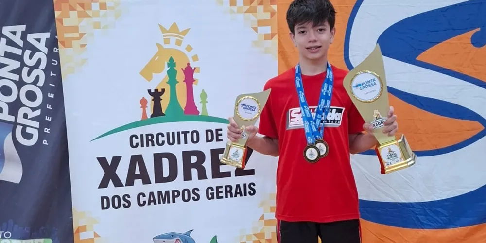 Lucas representou o Colégio Sagrada Família em um evento internacional