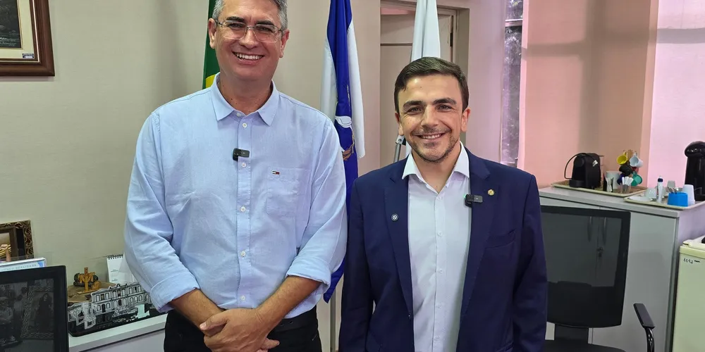 Julio Küller e Aliel Machado se reuniram antes do início da Sessão.