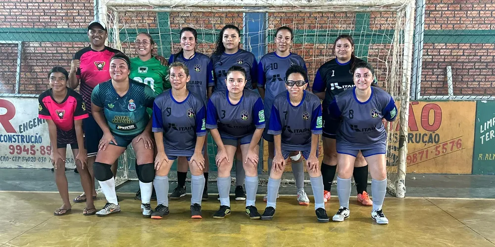 Time de futsal feminino da Associação de Surdos