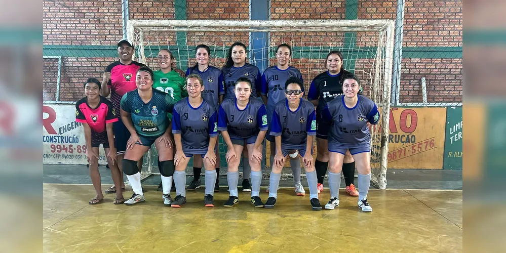 Time de futsal feminino da Associação de Surdos