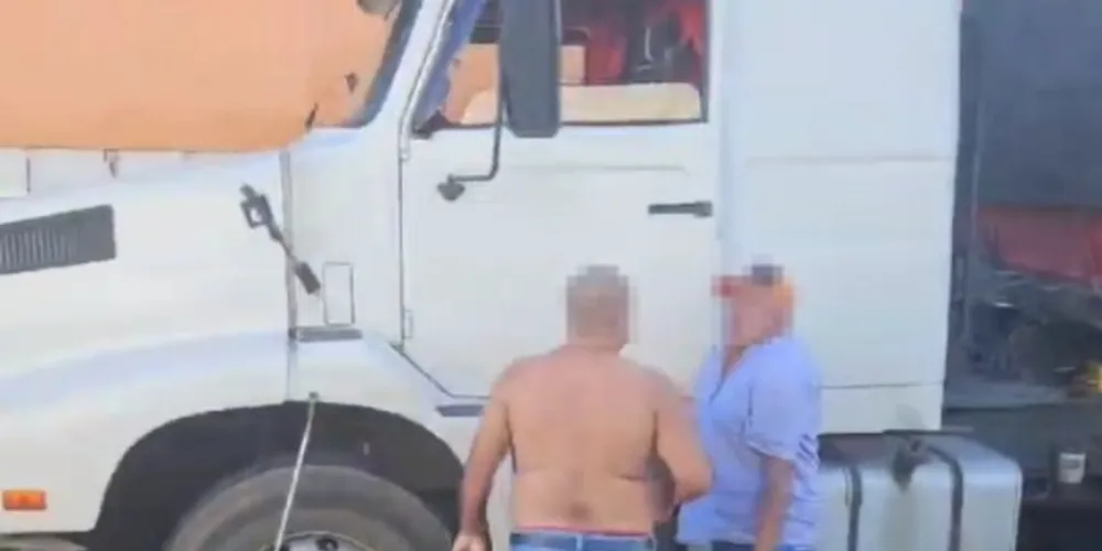 O caso aconteceu na BR-376, em Ponta Grossa, sentido Ponta Grossa/Curitiba, próximo ao 'arroio da Ronda'.