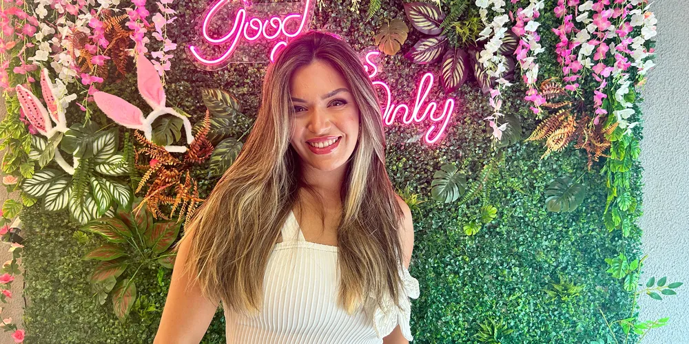 A influenciadora digital Bella Maria contou ao Viver Bem sobre seu início inesperado até o sucesso conquistado com seu conteúdo autêntico e bem-humorado