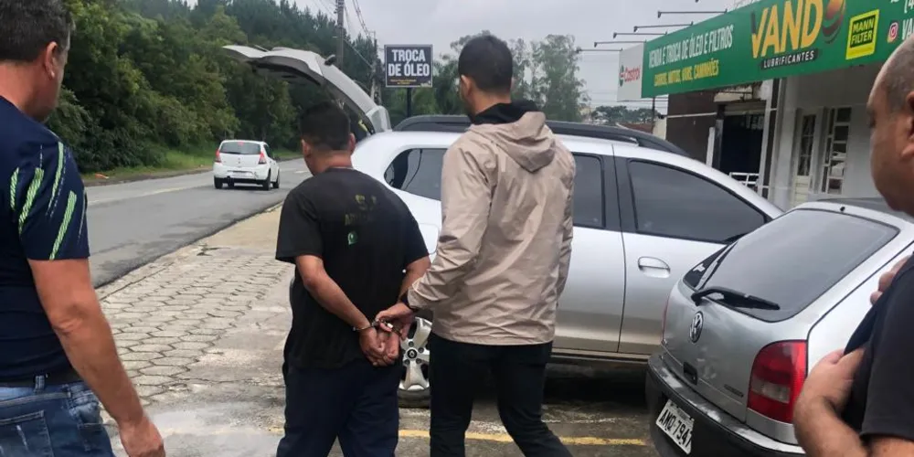 O preso foi entregue na Cadeia Pública de Curitiba