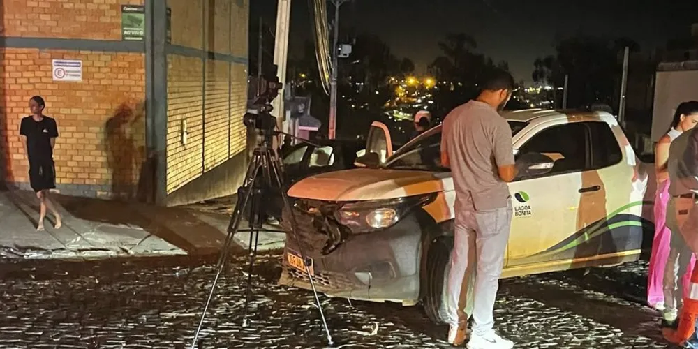 Colisão envolveu um Fiat Strada e um Volkswagen Gol