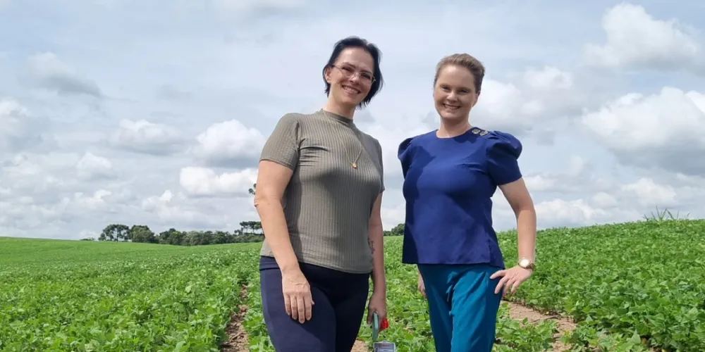 Diretora Mônica Jasper e coordenadora Carla Ferreira: protagonismo feminino no agro paranaense