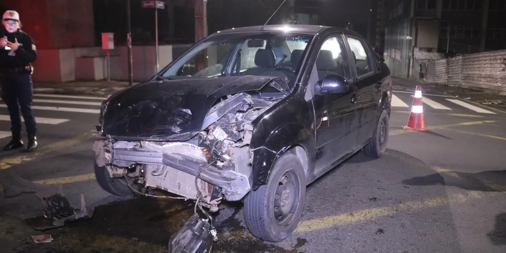 O semáforo presente no local estava intermitente, no momento do acidente