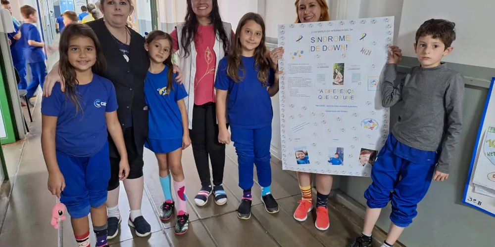 Os alunos trabalharam com vídeos e mídias como foco de estudos teóricos e desenvolveram cartazes e desenhos sobre as campanhas trabalhadas