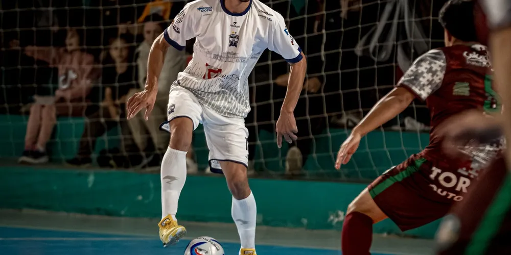 A bola rola às 20h, em Paranaguá