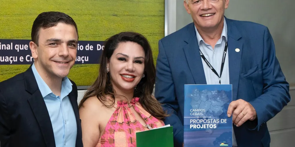 Aliel Machado e Dayane Sovinski estiveram reunidos