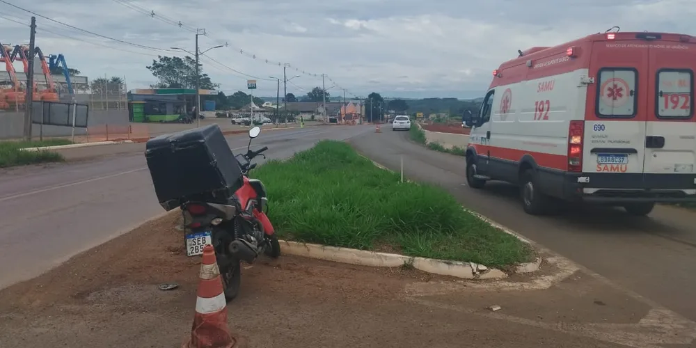 A colisão resultou em danos materiais nos veículos