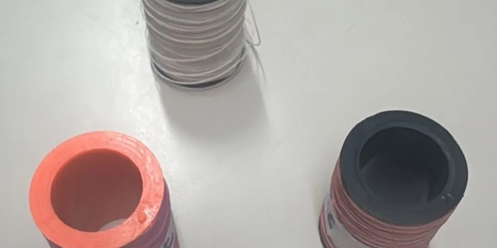 A Polícia Civil reforça que a venda de cerol ou linha chilena é crime