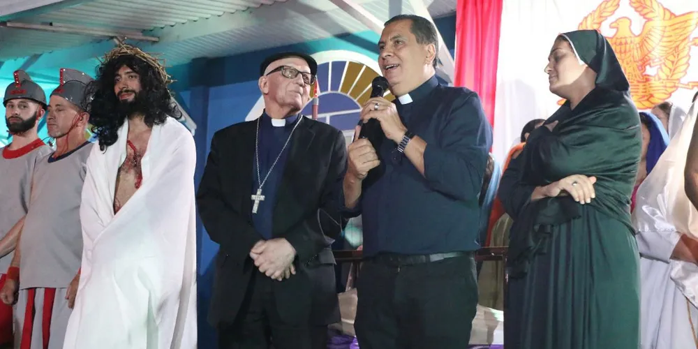 A encenação acontece nesta sexta-feira (18), a partir das 19h30