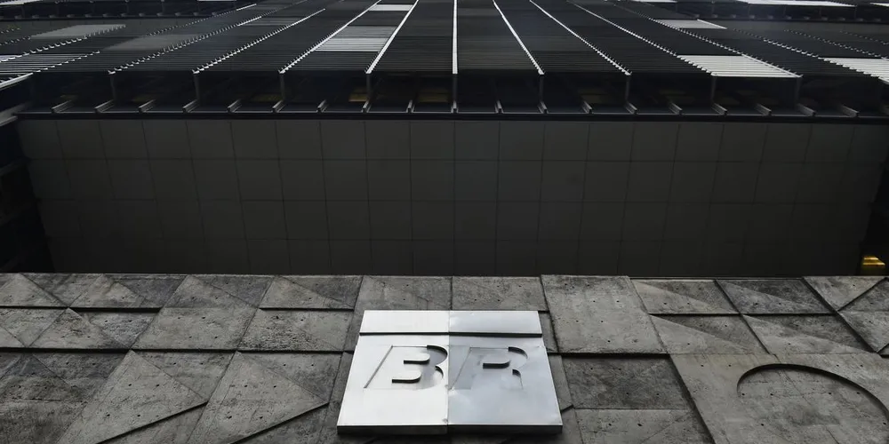 Variação cambial em dívidas entre a Petrobras e suas subsidiárias no exterior foi o principal fator de impacto