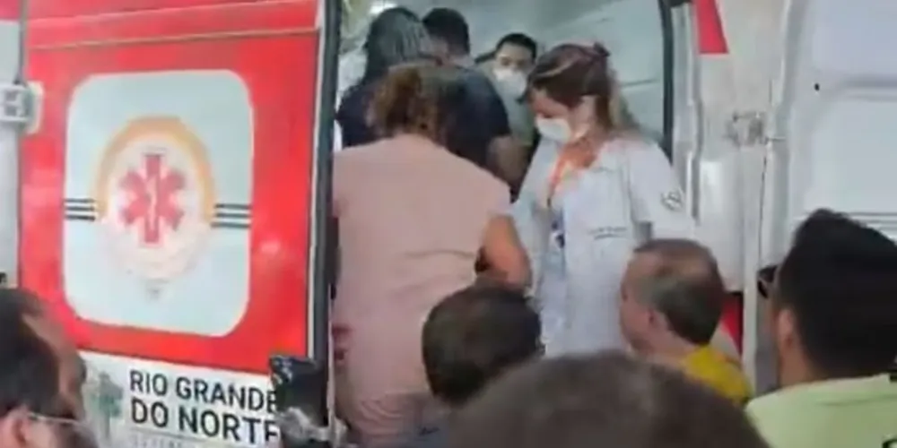 Bolsonaro recebeu orações durante para um hospital de Natal