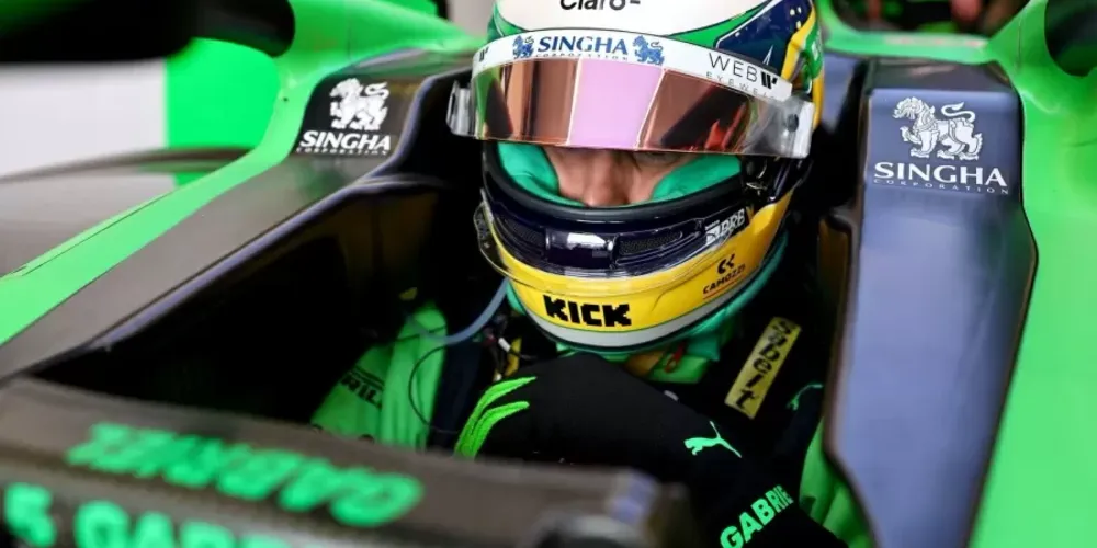 Gabriel Bortoleto durante os treinos livres do GP da Austrália