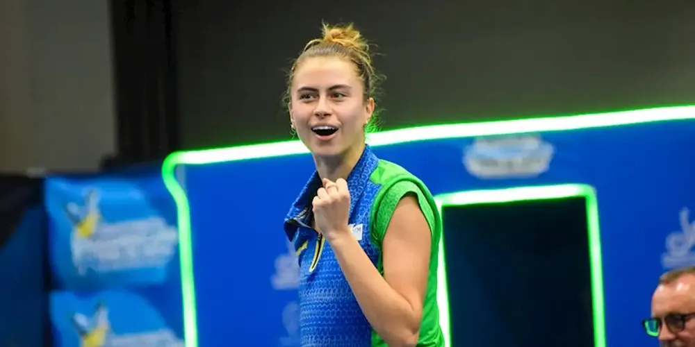 Bruna Takarashi após sua vitória nos Estados Unidos