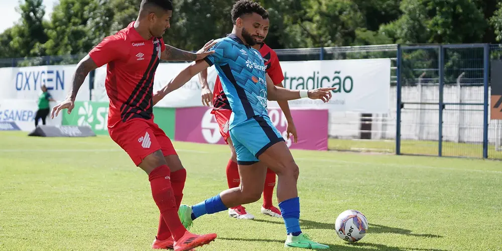 No último jogo entre as equipes, o Azuriz saiu vencedor por 1 a 0 no estádio Os Pioneiros