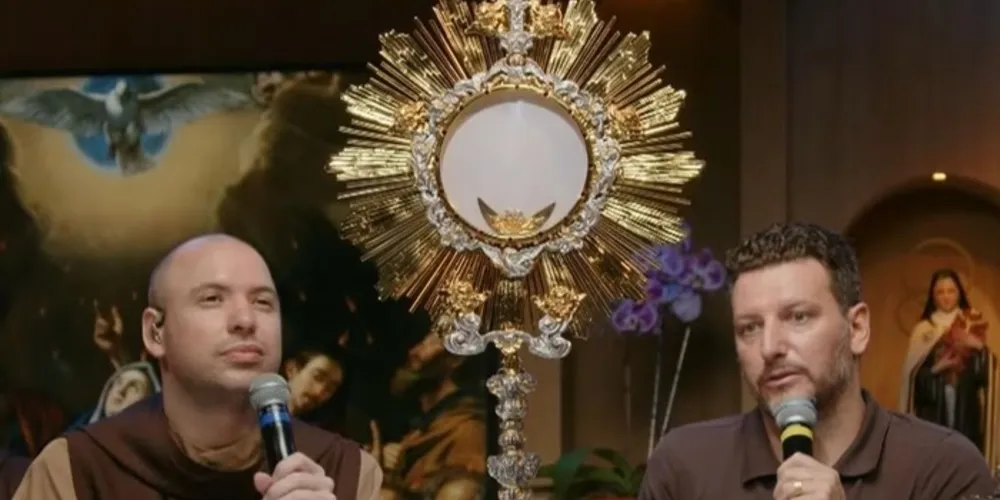 Frei Gilson e Elano estiveram ao vivo nesta quarta-feira (26)