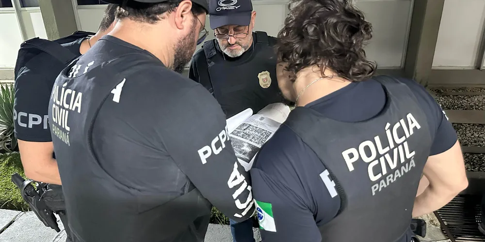 A Polícia Civil do Paraná (PCPR) está nas ruas na manhã desta quarta-feira (26) com a missão de desarticular uma organização criminosa