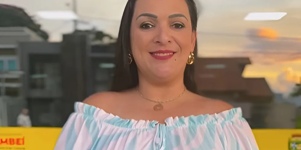 A prefeita Elisangela Pedroso celebrou a conquista para a Educação