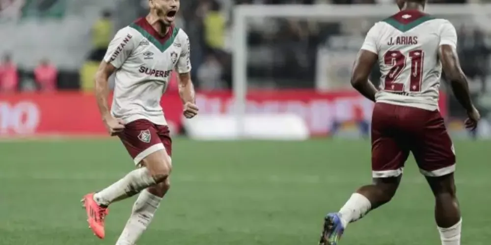 Renê marcou o primeiro gol da vitória Tricolor